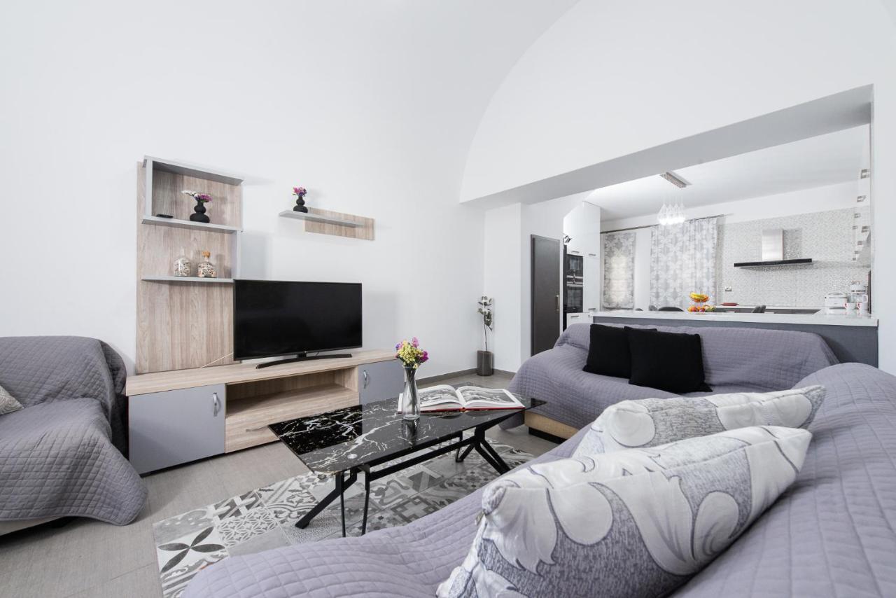 Golden Comfort Suites Vóthon Eksteriør billede